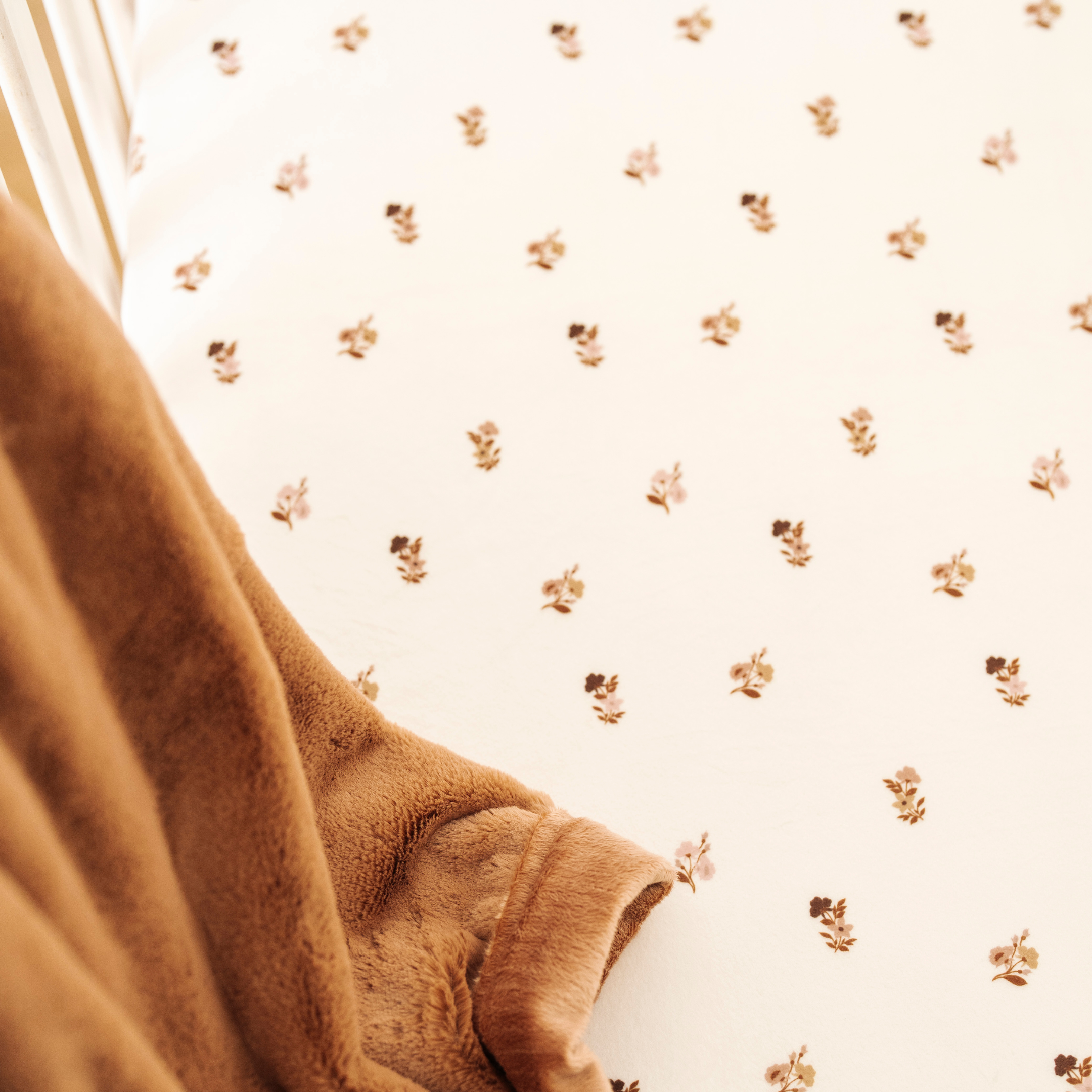 MINKY STRETCH LUXE CRIB SHEETS