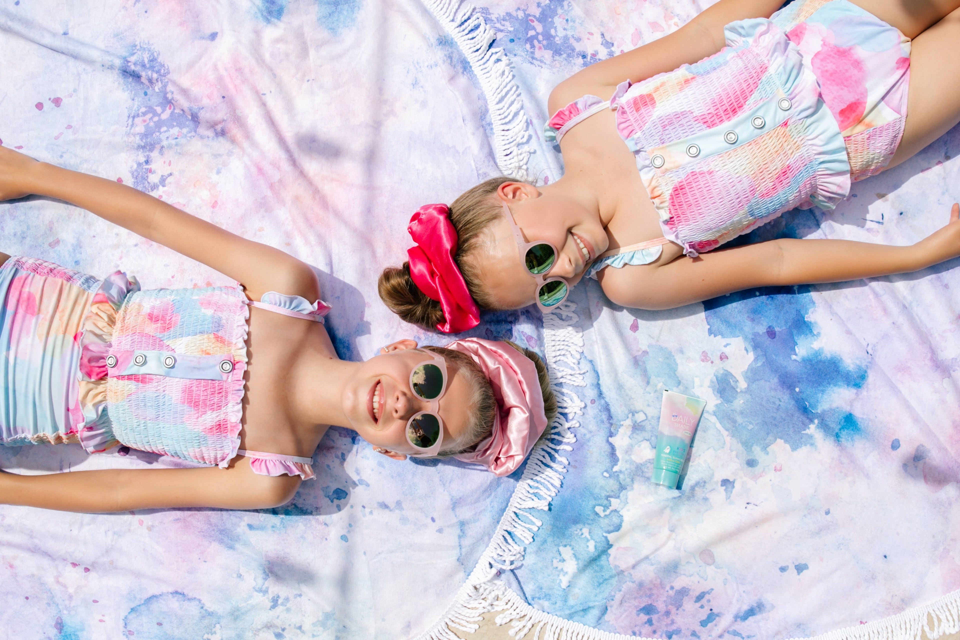 Limited-Edition Round Microfiber Pool Towel with Tassel Trim